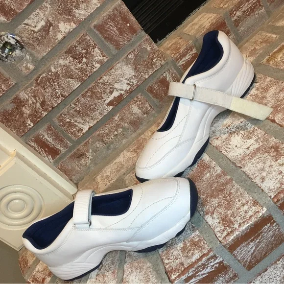 Propet Women's White Navy Mary Jane Therapeutic Walker Shoes size 9 W - Picture 11 of 16